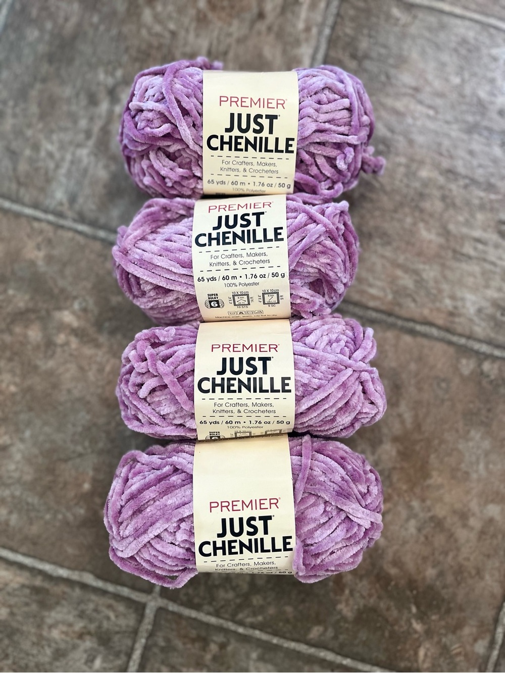 Yarn Lilac Purple Lot of 4 Skeins Super Bulky